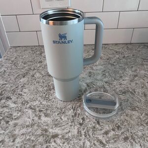 STANLEY Quencher H2.0 FlowState Stainless Steel Fog Color